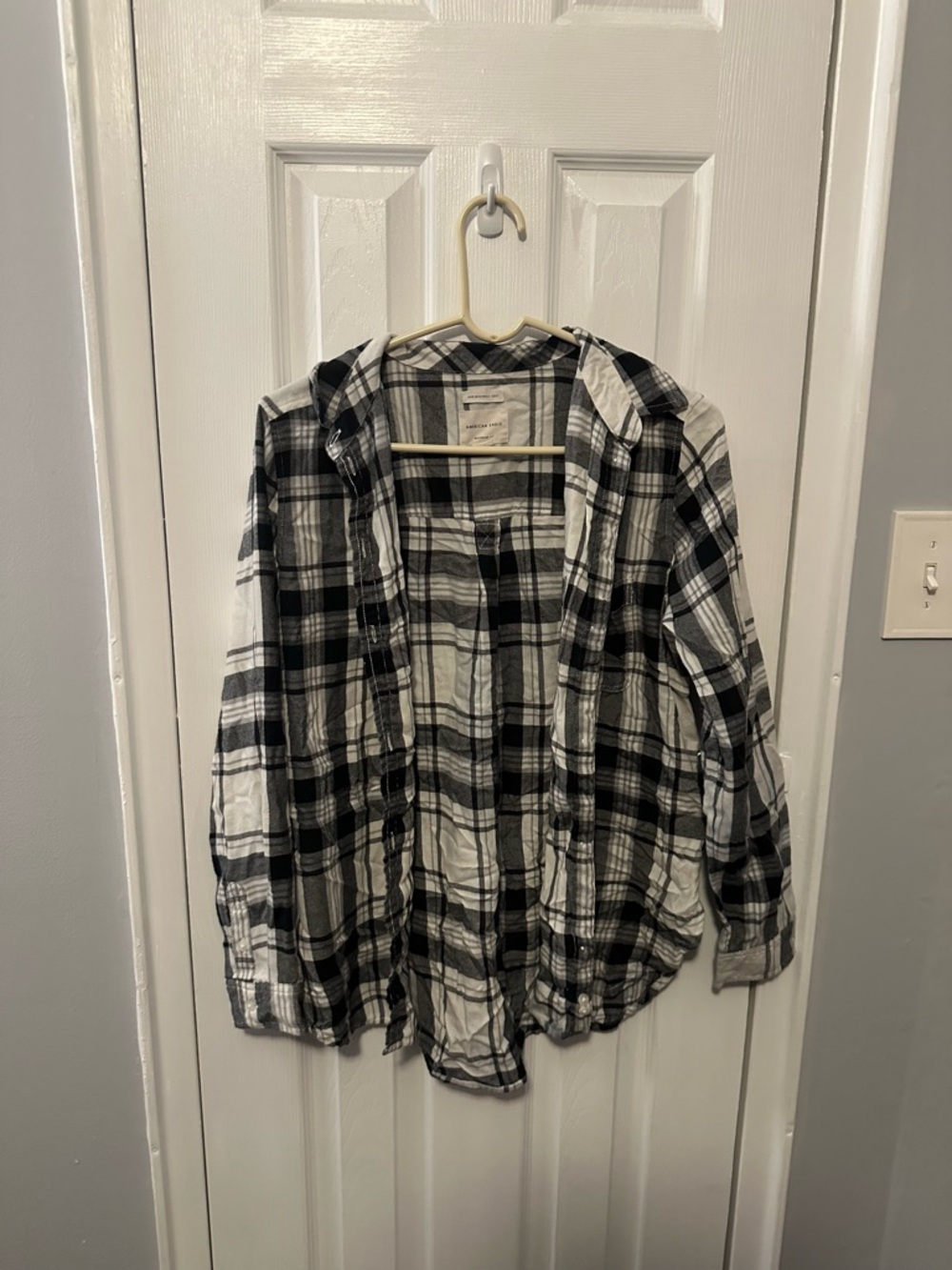 American Eagle Outfitters Black and White Plaid Shirt